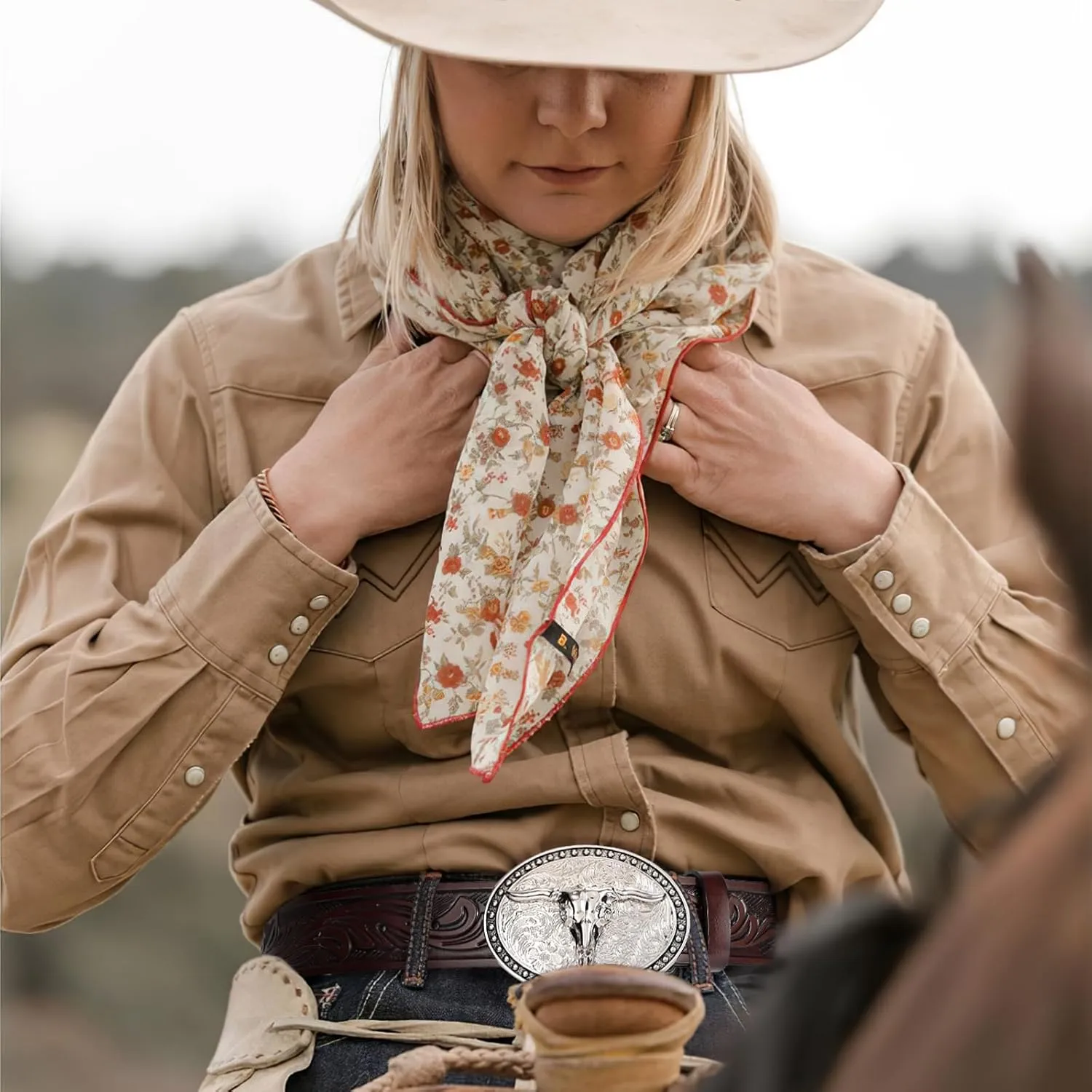 SANSTHS Western Belt Cowboy Belts for Men Women, Western Leather Belts Bull Buckle Belt Embossed Leather Belt for Jeans